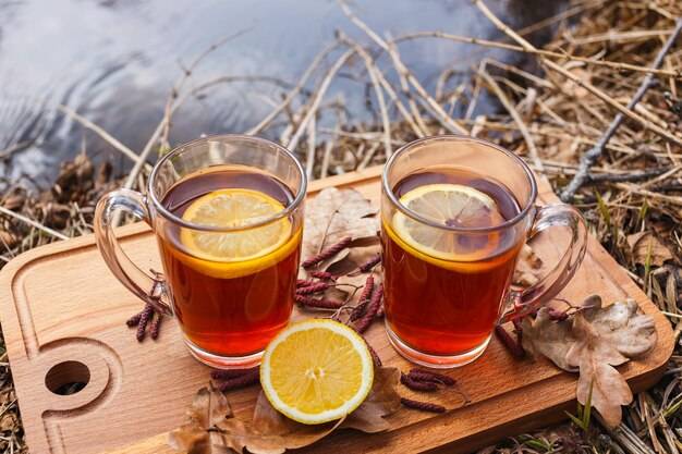 Herbata marynarska z alkoholem rozgrzewająca na zimowe wieczory