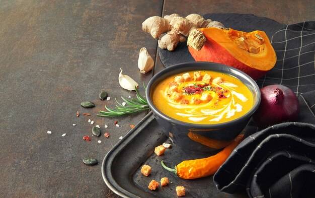 Jak przygotować krem z dyni na jesienne chłody?